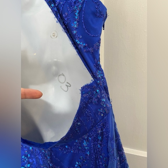 SAY YES TO THE PROM Stunning One-Shoulder Blue Sequin Gown - Picture 5 of 10